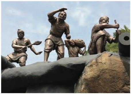 Statues depicting Ahom warriors during the Battle of Saraighat - Resistance to the Mughals - E-book NCERT